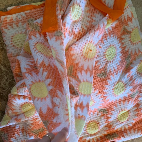 70’s Vintage Blankets Boho Flair - Picture 3 of 4